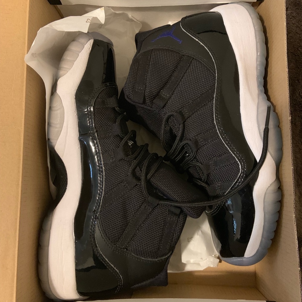 Jordan 11 space jams